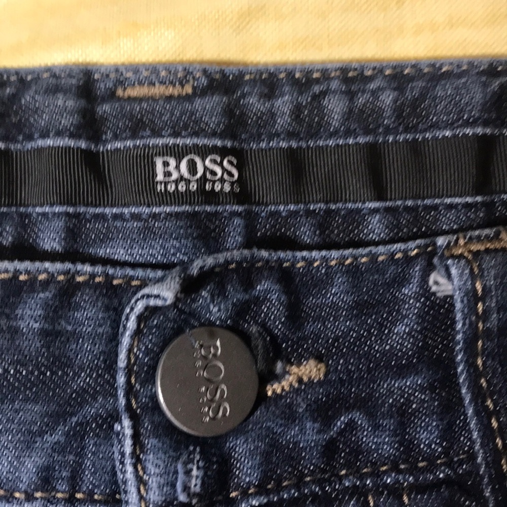 Boss Jean size 32/33